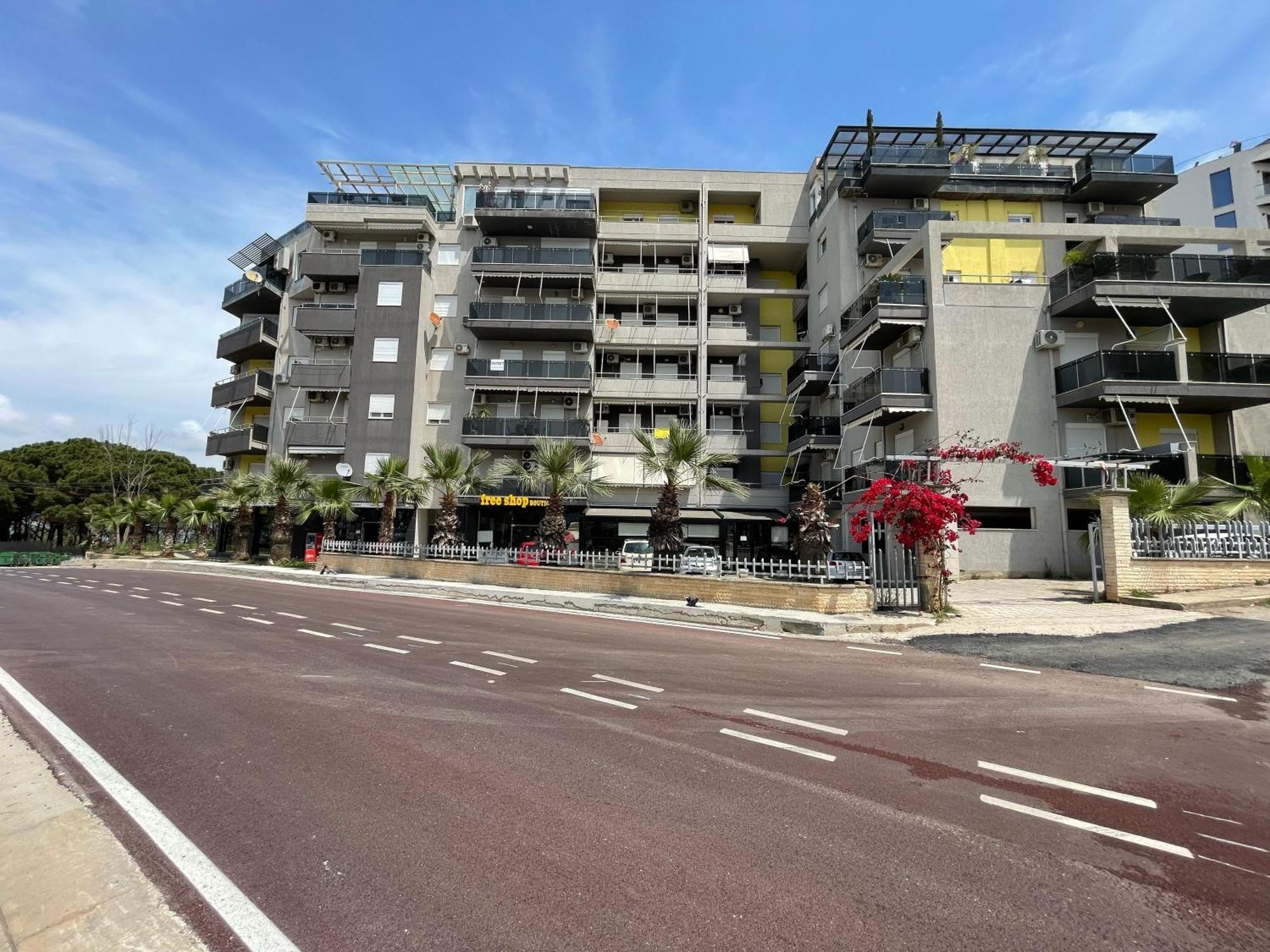 Spectacular Seaview Apartment Vlore Exterior photo